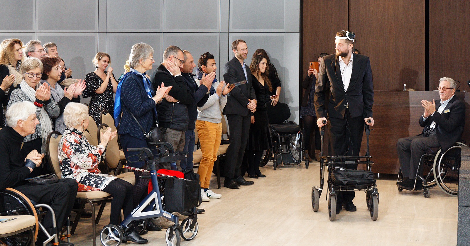 l'espoir de re-marcher pour un paraplégique...